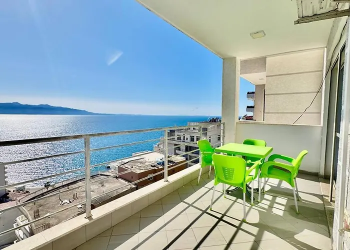 Deep Blue Sea View Apartament *