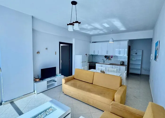 Deep Blue Sea View Apartament
