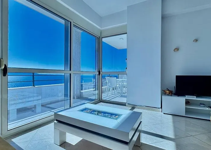 Deep Blue Sea View Apartment Sarandë